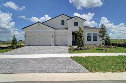 9806 Leaf Green Ln, Dade City, FL 33525