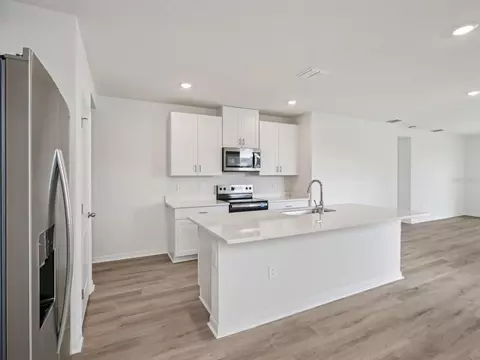 Kitchen - 7817 Gilchrist Springs Dr, Parrish, FL 34219 photo 1 of 4