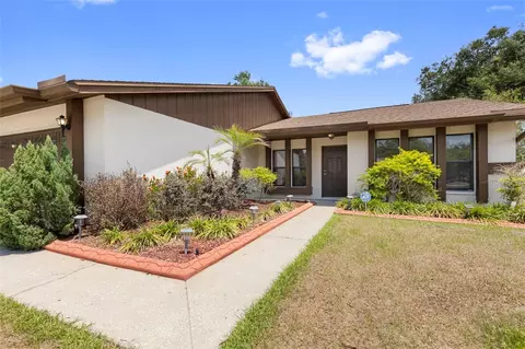 Exterior - 1836 Craven Dr, Seffner, FL 33584 photo 13 of 13