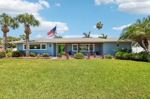 3203 Hibiscus Dr W, Belleair Beach, FL 33786
