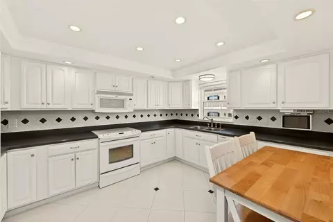 Kitchen - 131 Bluff View Dr #401, Belleair Bluffs, FL 33770 photo 1 of 3