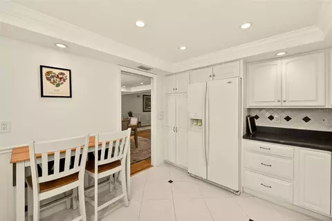 Kitchen - 131 Bluff View Dr #401, Belleair Bluffs, FL 33770 photo 3 of 3