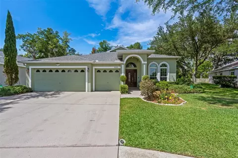 5222 New Brittany Ln, Zephyrhills, FL 33541