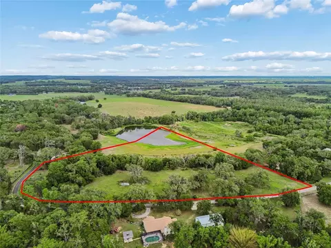 000 Palomino Lakes Dr, Dade City, FL 33523
