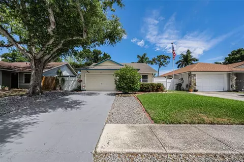 2907 Whispering Dr N, Largo, FL 33771