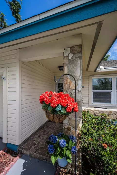 Exterior - 2907 Whispering Dr N, Largo, FL 33771 photo 4 of 13