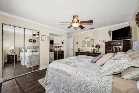 Bedroom - 2907 Whispering Dr N, Largo, FL 33771 photo 3 of 5