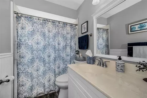 Bath - 2907 Whispering Dr N, Largo, FL 33771 photo 1 of 1