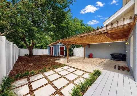 Exterior - 10331 Summerview Cir, Riverview, FL 33578 photo 5 of 7