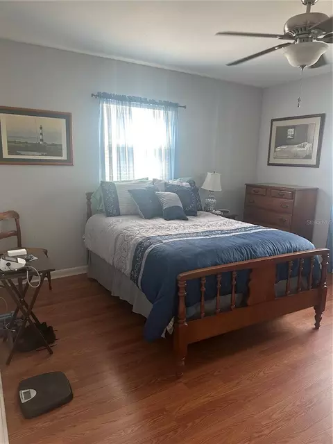 Bedroom - 11815 Washington St, Seffner, FL 33584 photo 1 of 3