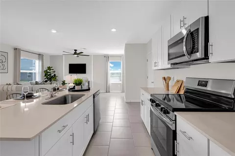 Kitchen - 3620 Ambersweet Xing, Parrish, FL 34219 photo 1 of 5