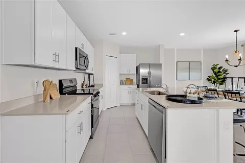 Kitchen - 3620 Ambersweet Xing, Parrish, FL 34219 photo 2 of 5