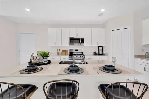 Kitchen - 3620 Ambersweet Xing, Parrish, FL 34219 photo 4 of 5