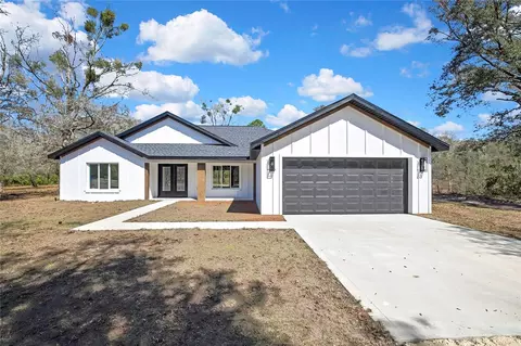 11983 W Appletree Pl, Crystal River, FL 34428