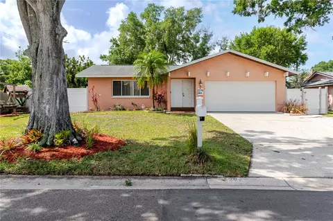 2276 Tamarron Ter, Palm Harbor, FL 34683