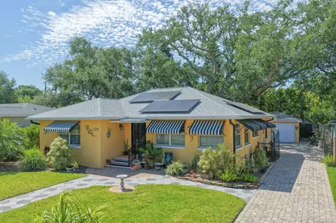 225 Garden Cir S, Dunedin, FL 34698