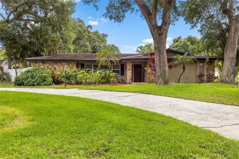 2215 Buena Vista Dr, Clearwater, FL 33764