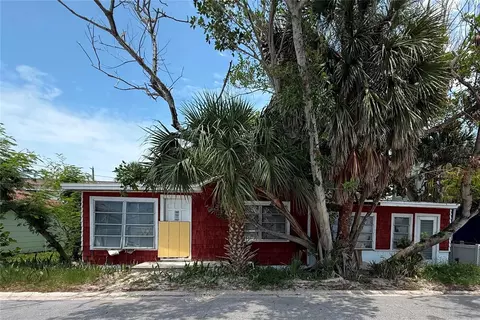 116 85th Ave, Treasure Island, FL 33706