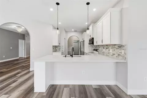 Kitchen - 11214 Sailbrooke Dr, Riverview, FL 33579 photo 4 of 4
