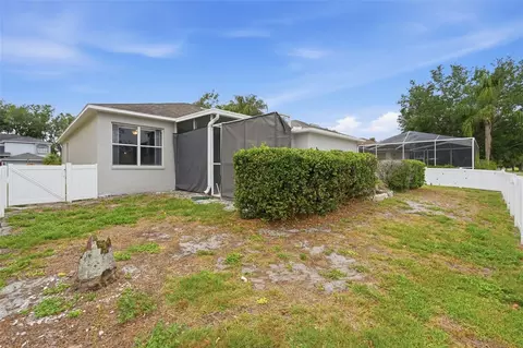 Exterior - 11214 Sailbrooke Dr, Riverview, FL 33579 photo 5 of 8