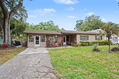 618 Young Pl, Lakeland, FL 33803
