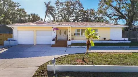 1201 Kapok Kove Cir, Clearwater, FL 33759