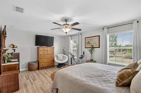 Bedroom - 12944 Utopia Gardens Way, Riverview, FL 33579 photo 5 of 5