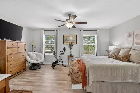 Bedroom - 12944 Utopia Gardens Way, Riverview, FL 33579 photo 3 of 5