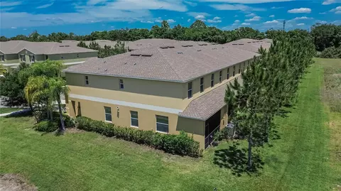 View/Area - 12944 Utopia Gardens Way, Riverview, FL 33579 photo 3 of 6