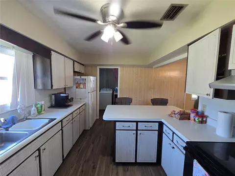 Kitchen - 12882 E Wheeler, Brandon, FL 33511 photo 2 of 2