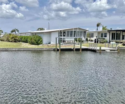 6806 Mount Quincy Dr NE #361, Saint Petersburg, FL 33702