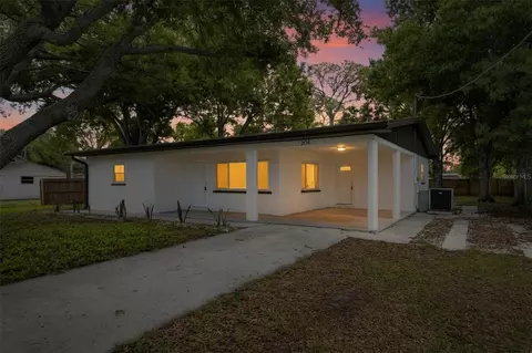 204 7th Ave NW, Ruskin, FL 33570
