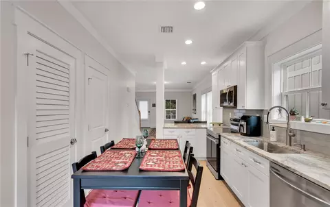 Kitchen - 340 6th St E, Bradenton, FL 34208 photo 5 of 7