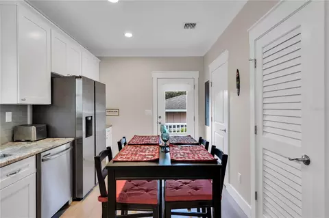 Dining - 340 6th St E, Bradenton, FL 34208 photo 1 of 1