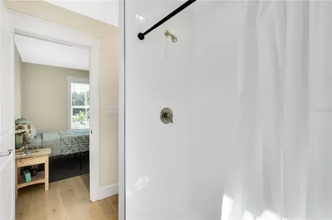 Bath - 340 6th St E, Bradenton, FL 34208 photo 3 of 4