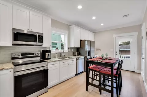 Kitchen - 340 6th St E, Bradenton, FL 34208 photo 2 of 7