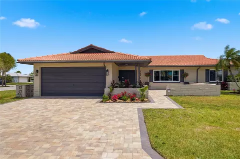 5016 Dory Dr, New Port Richey, FL 34652