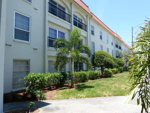 2700 Bayshore Blvd #2205, Dunedin, FL 34698