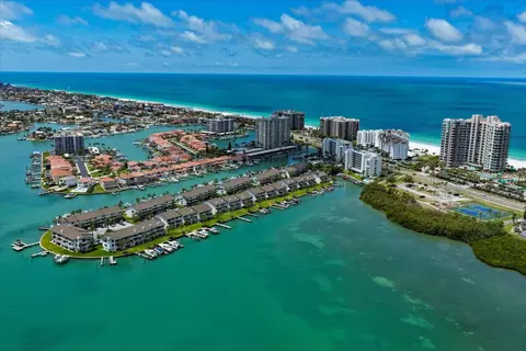 118 Marina Del Rey Ct, Clearwater Beach, FL 33767