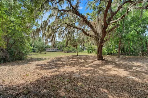 Exterior - 232 Cutrone Rd, Winter Haven, FL 33880 photo 9 of 11