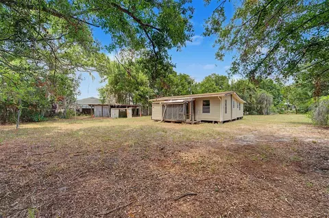 Exterior - 232 Cutrone Rd, Winter Haven, FL 33880 photo 4 of 11