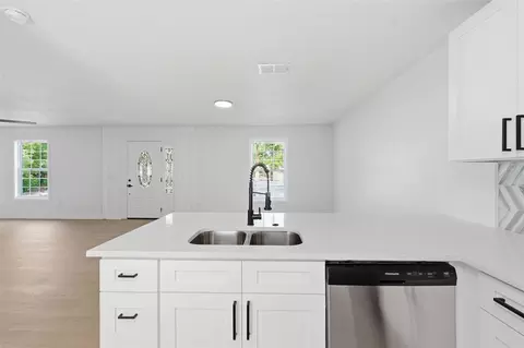 Kitchen - 5065 Plumosa St, Spring Hill, FL 34607 photo 2 of 4