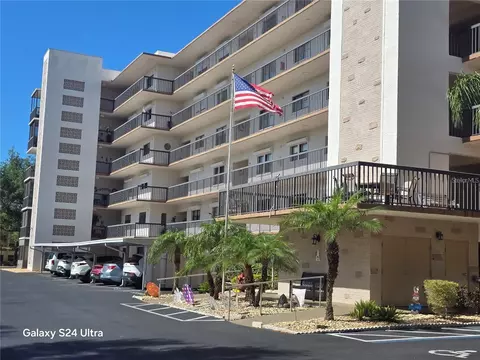 8186 Terrace Garden Dr N #109, Saint Petersburg, FL 33709