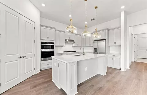 Kitchen - 17056 Canary Trl, Parrish, FL 34219 photo 1 of 1