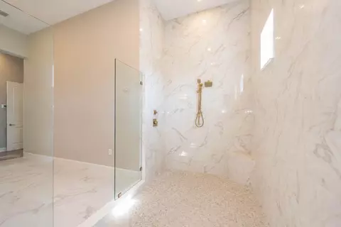 Bath - 4866 Freccia Loop, Wesley Chapel, FL 33543 photo 1 of 5