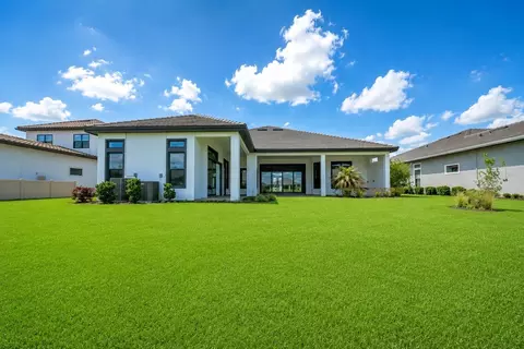 Exterior - 4866 Freccia Loop, Wesley Chapel, FL 33543 photo 7 of 7