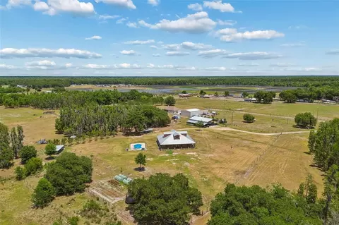 41451 Nipper Rd, Zephyrhills, FL 33540