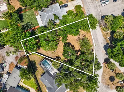 2604 N Cleveland St, Tampa, FL 33609