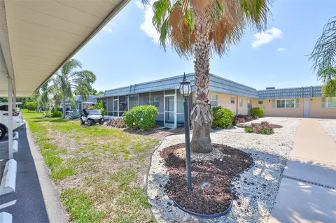 1802 Bedford Ter #177, Sun City Center, FL 33573