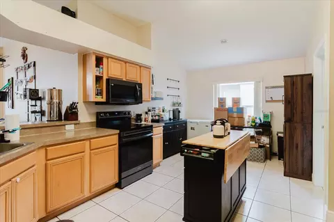 Kitchen - 9817 White Barn Way, Riverview, FL 33569 photo 2 of 6